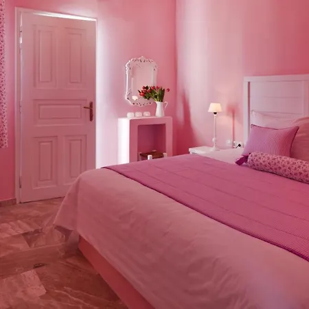 Santorini Roses Hotell *